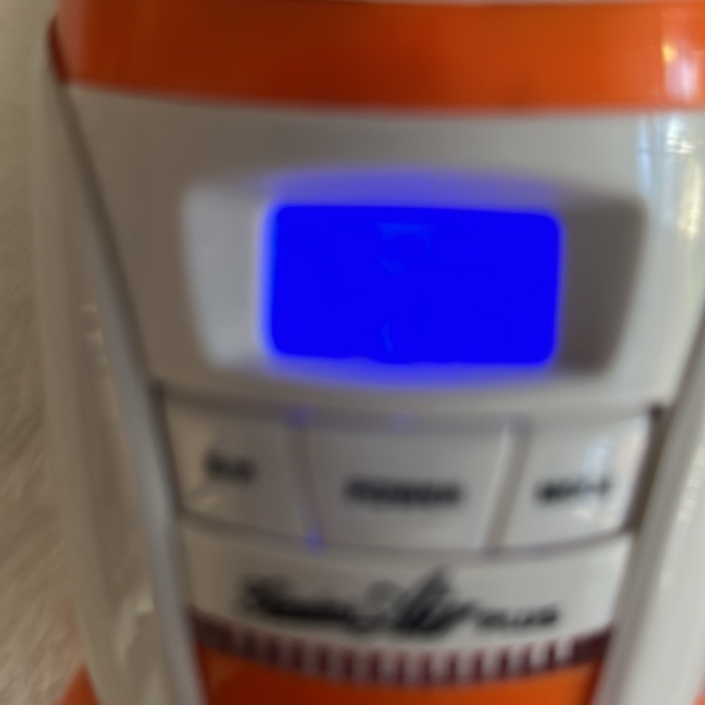 GENIUS Air Plus refrigerator refresher and thermometer.New battery included.EUC - Picture 4 of 5